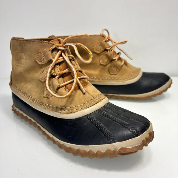 Sorel Out N About Tan Brown Nubuck Leather Rubber Waterproof Booties Size 37 - Picture 2 of 13